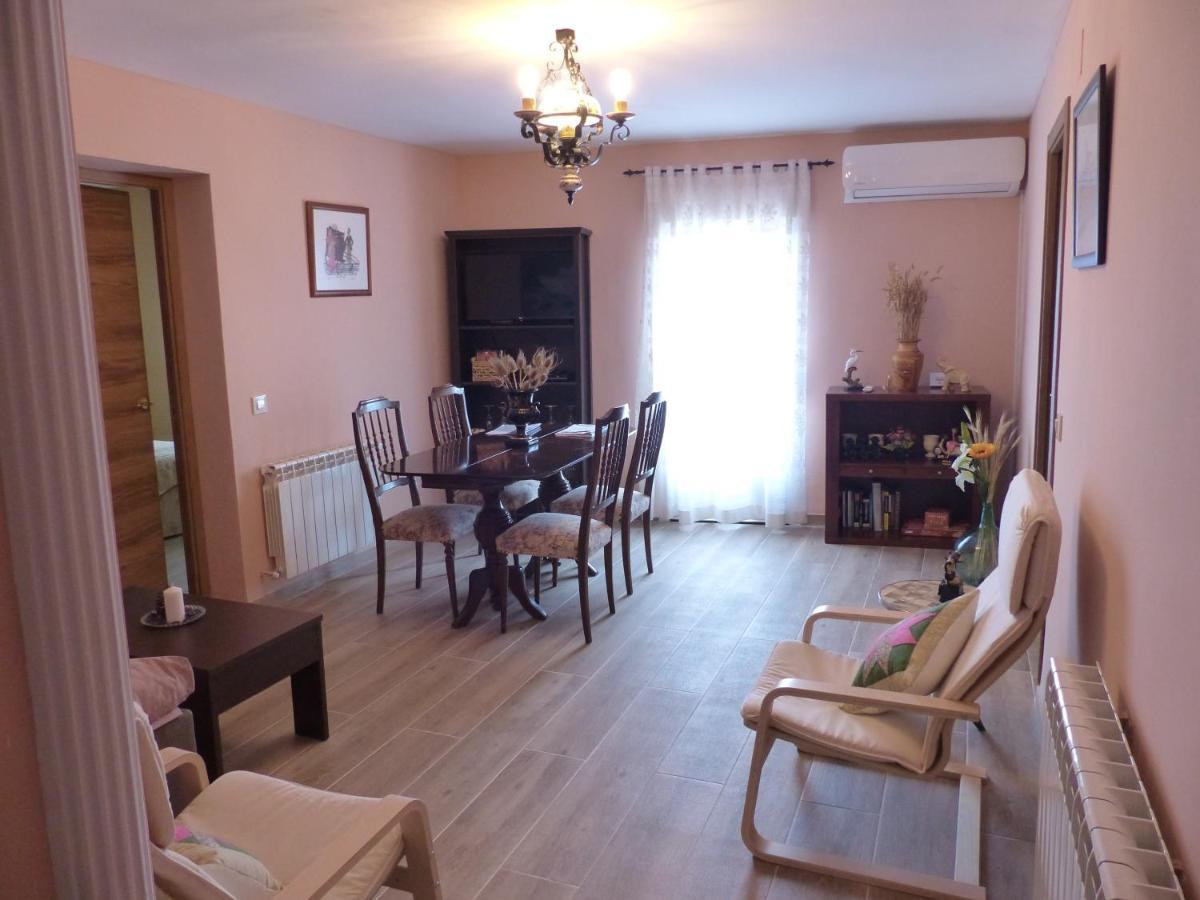 Casa De La Abuela Pili Apartment Colmenar de Oreja Luaran gambar